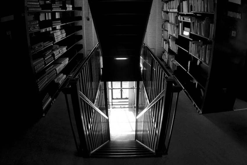 I Spent The Night Studying On The 14th Floor Of My School’s Library And I’ll Never Go Up There Again