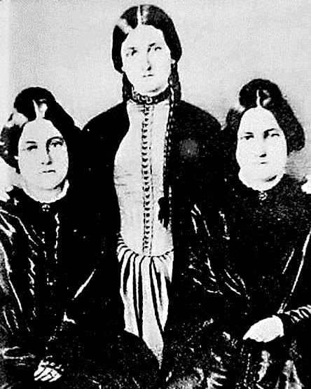 The Fox Sisters. (Wikimedia Commons) 