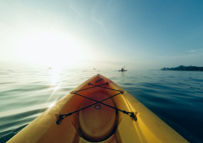 5 Apps You Definitely Need To Download If You’re Into (Or Interested In) Kayaking