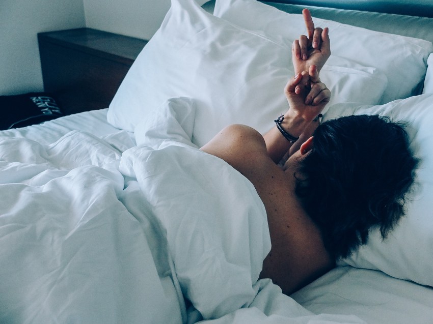 49 Brutally Honest Warning Labels Every Relationship Should Come With