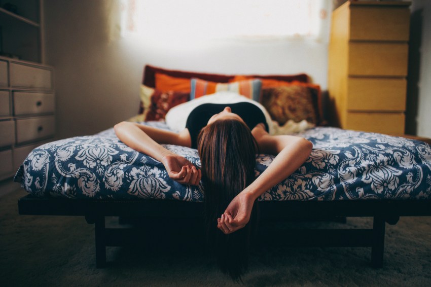 8 Things All Girls Who Are Absolutely Terrible At Accepting Compliments Can Relate To