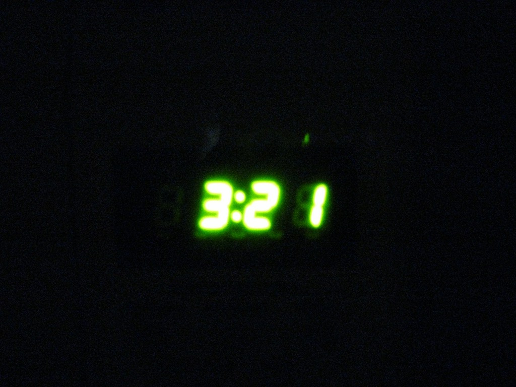 18 Hilarious And Creepy Stories That Only Insomniacs And Night Owls Will Understand