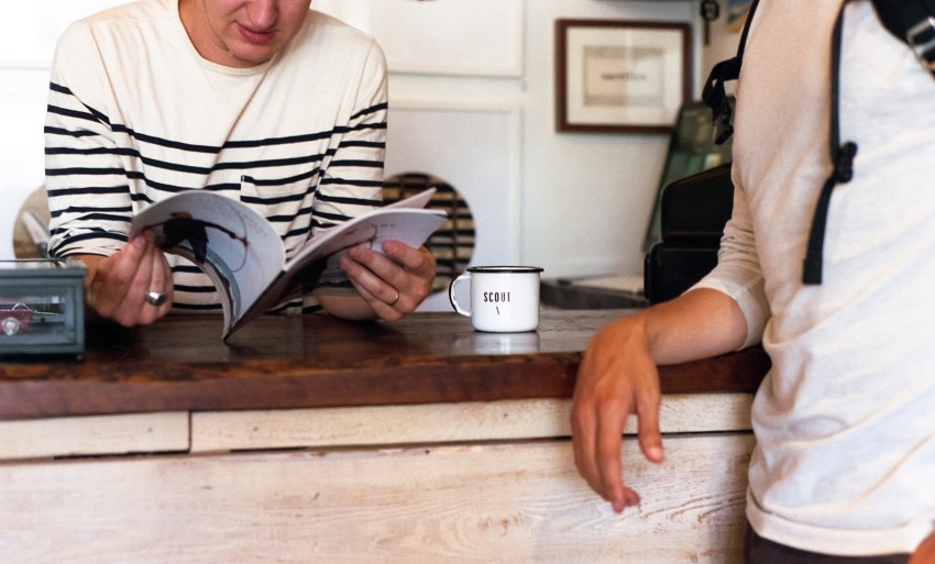 15 Steps To Faking That You’re Cool Enough To Sit In That Hipster Coffee Shop