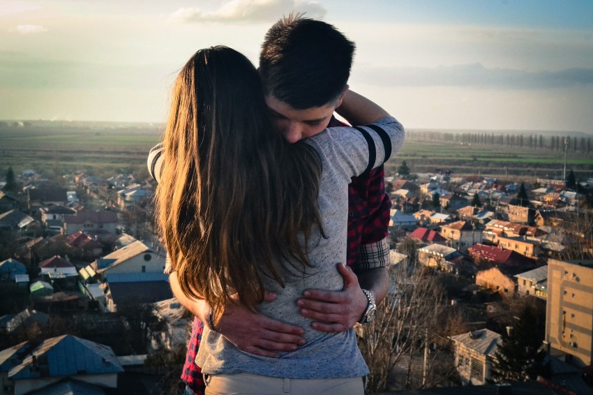 8 Perks Of Dating The Girl With A Big Heart