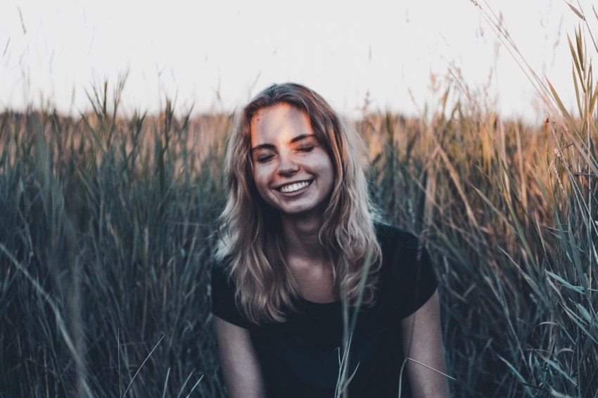 10 PG-Rated Ways To Guarantee You’re The Girl He Can’t Stop Thinking About (Without Even Getting Naked)