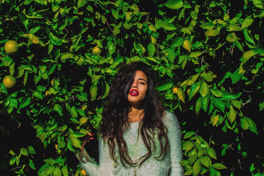 18 One-Sentence Reminders For Every Girl Who Can’t Seem To Get Past The ‘Talking’ Stage Of A Relationship