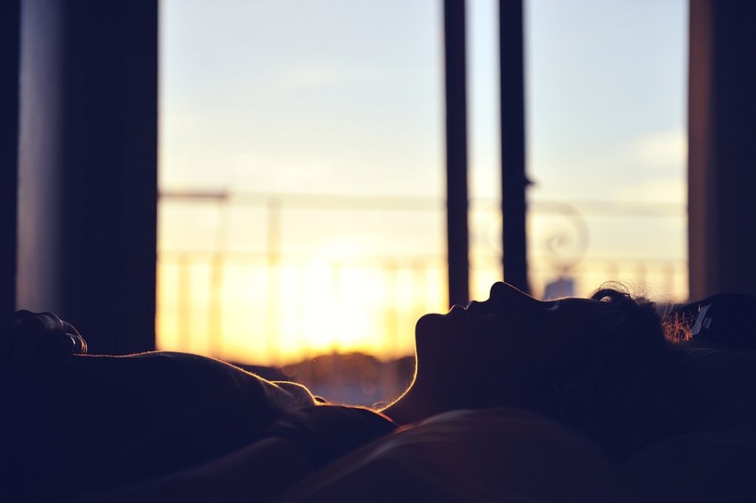 Why Your Fear Of Dying Alone Means You’re Not Really Living