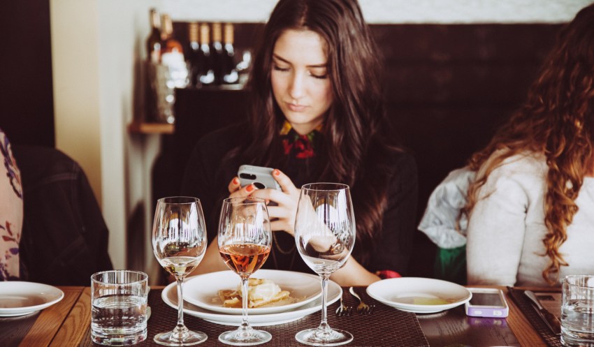 12 Women Reveal How They Knew That The Men They Were Dating Weren’t Serious About Them