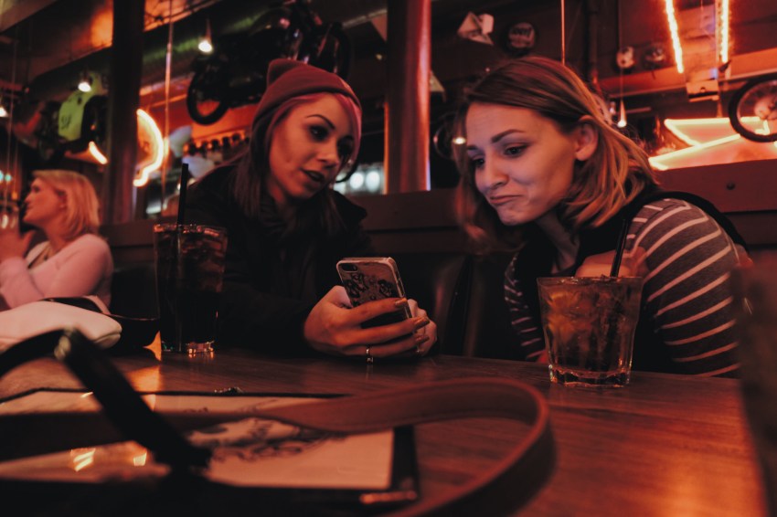 32 People Reveal The Most Mortifying Text They’ve Accidentally Sent To Someone