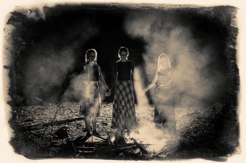 7 Terrifying Podcasts That Will Give You Nightmares Tonight