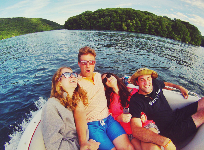 How To Interpret A Guy’s Mixed Signals