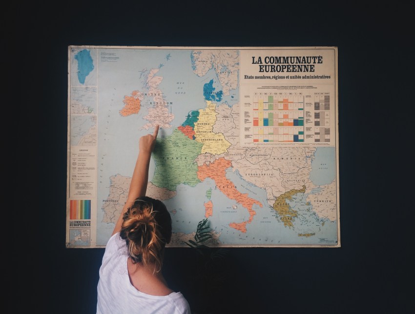 25 Words That Are The Same In Two Languages (But Mean Different Things )