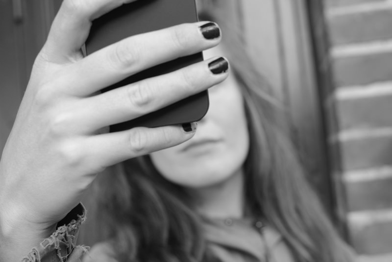 You Owe It To Yourself To Stop Reading His Snapchat Stories