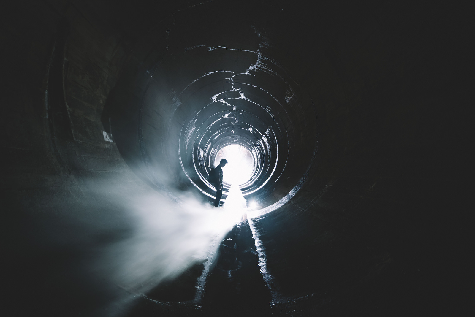 26 People Share The Real Life Terrifying Run-Ins And Close Calls That They Can’t Forget
