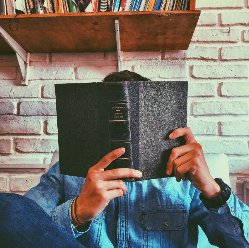 26 Signs You’re What’s Known As A ‘Constant Reader’