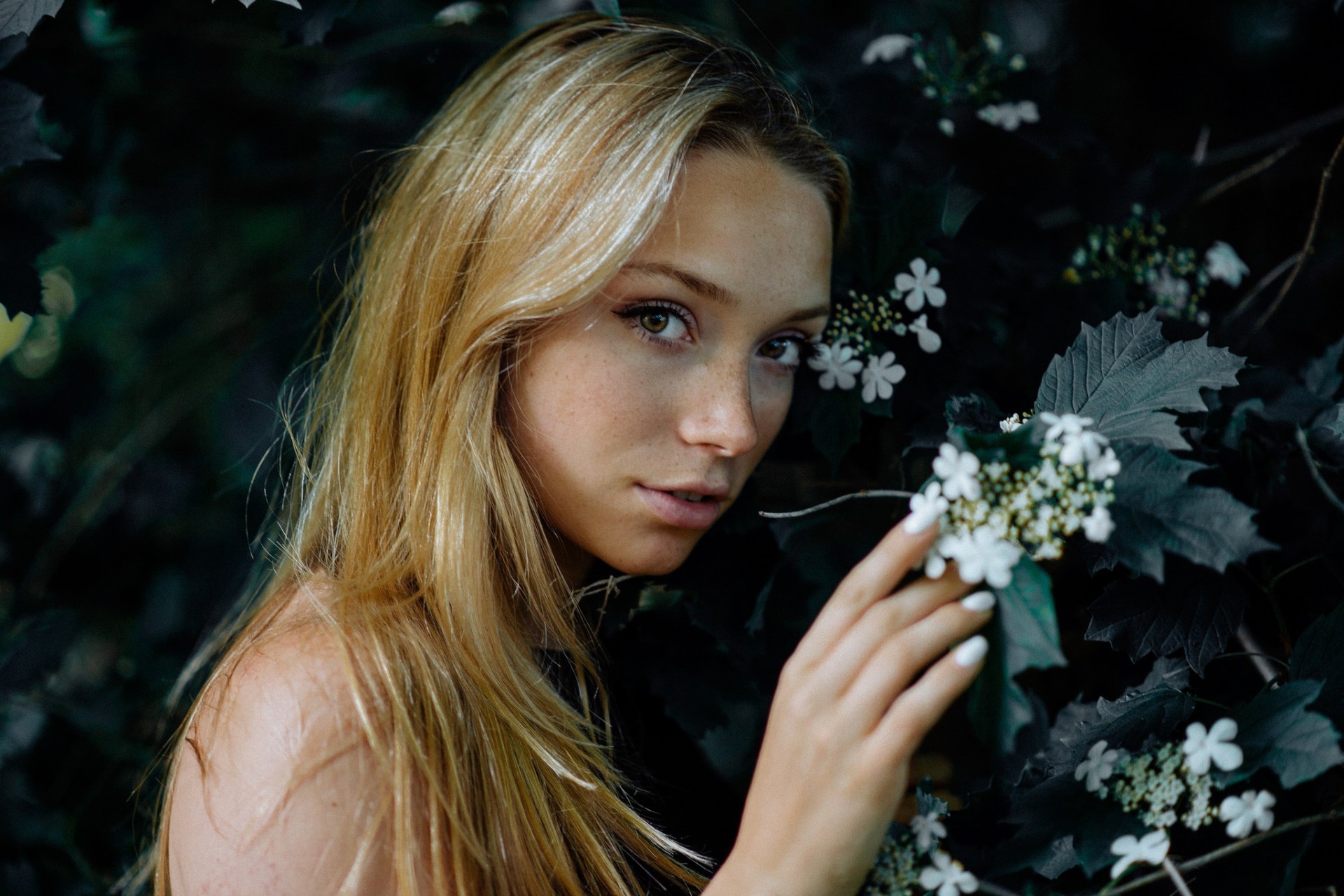 9 New Year’s Resolutions For The Girls Learning To Love Themselves