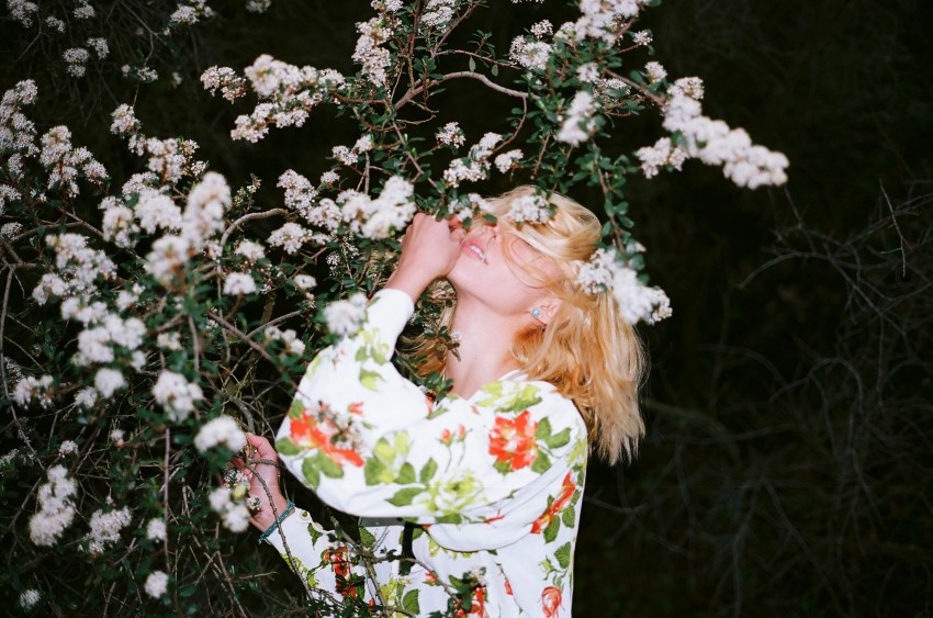 40 Swoon-Worthy Texts Between Lovers That Will Make You Want To Be In A Relationship