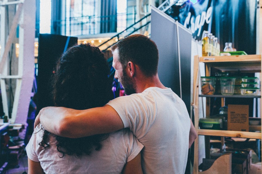 9 Men Explain The Difference Between Actually Dating And Just ‘Talking’