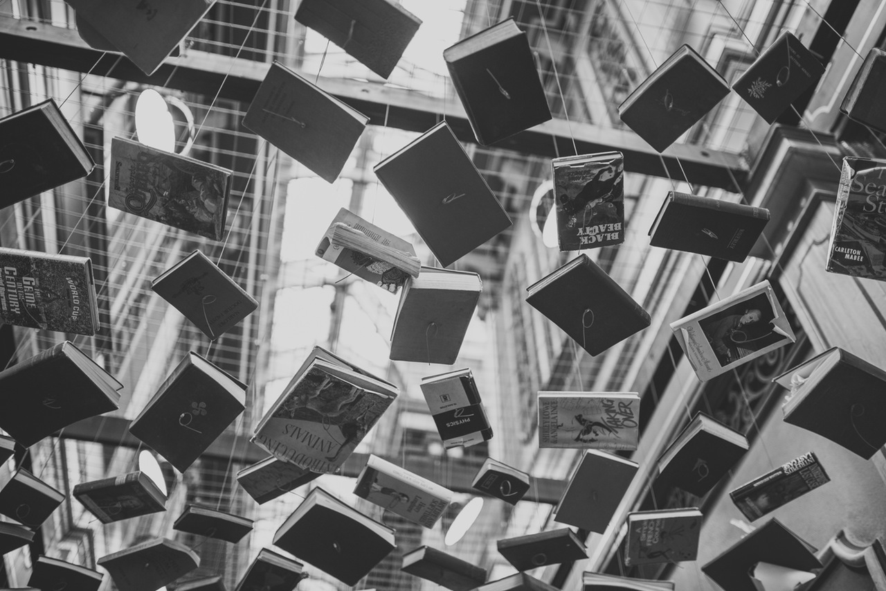 30 Terrifying Stories Told In Under 6 Words