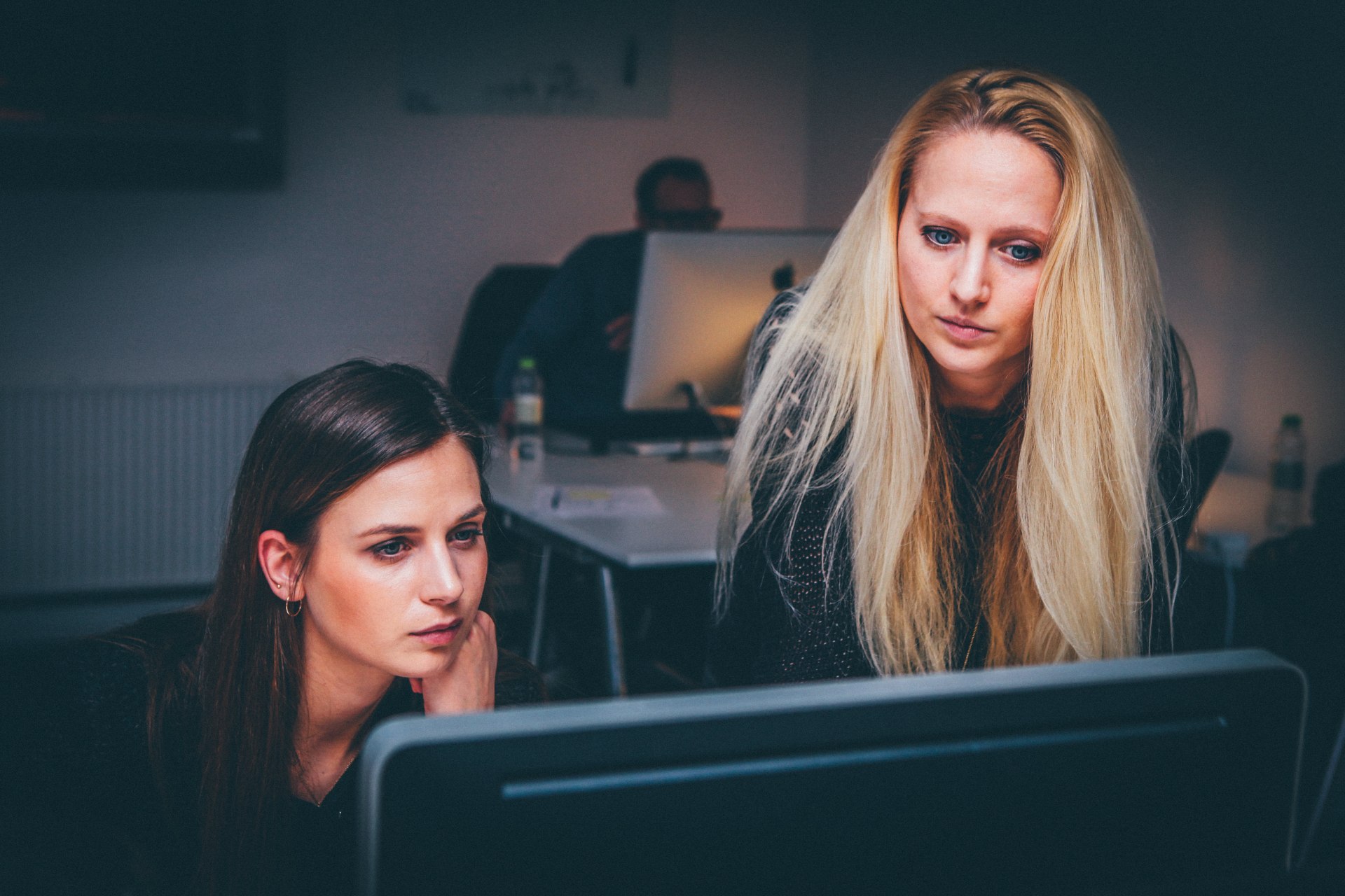 What Your Generic Girlfriend’s Job Says About Her
