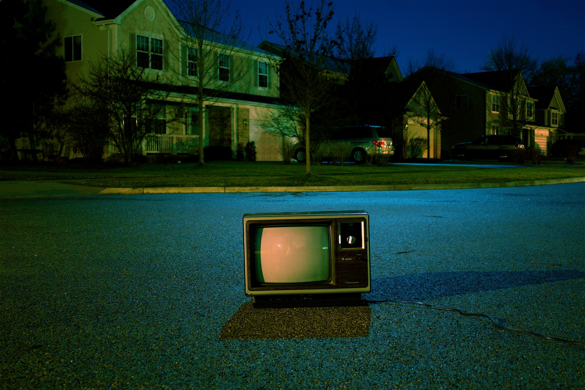 30 People Reveal The Blood-Curdling Documentary That Completely Ruined Their Sleep