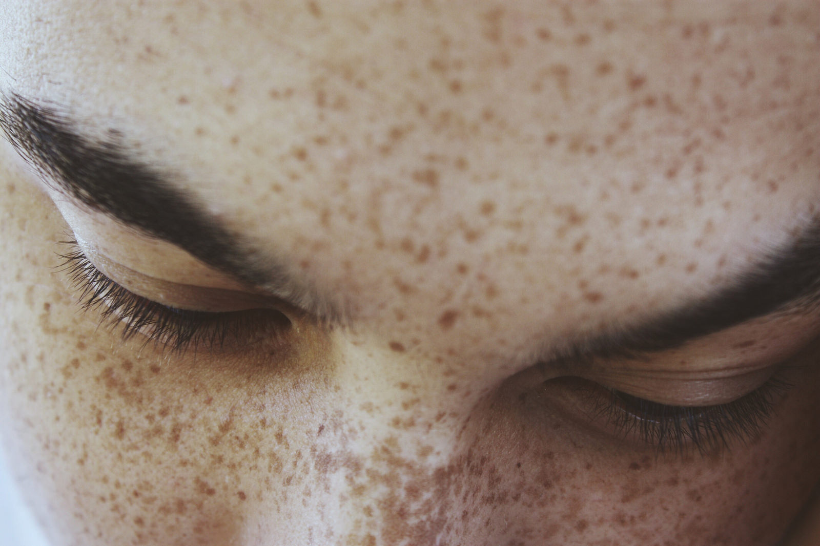 27 Men And Women Reveal The Excruciating Details Of Their Most Heartbreaking Relationships