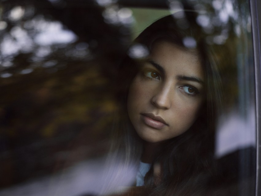 33 Girls Recall The Moment They First Realized They Were Straight