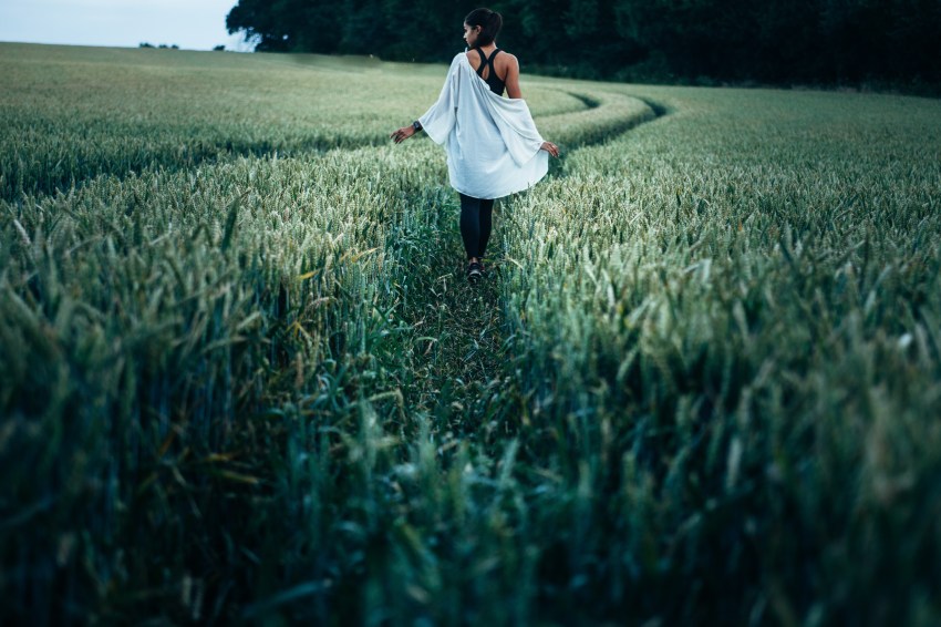 I Am But A Dainty Introvert (And That’s Why I Haven’t Texted You Back)