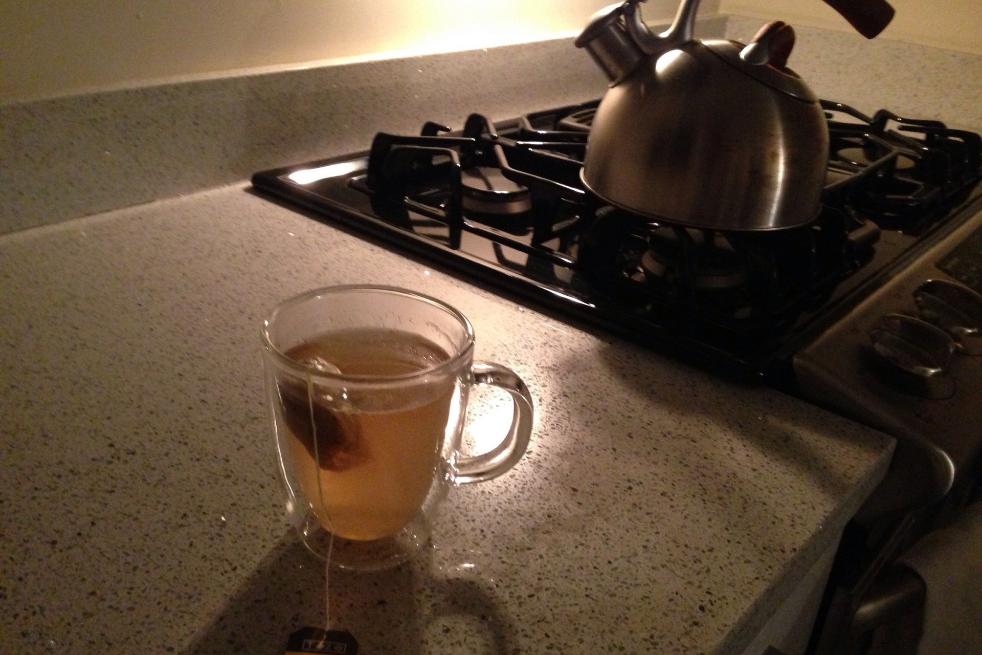 13 Things People Don’t Realize You’re Doing Because Of Your Difficult Relationship With Food