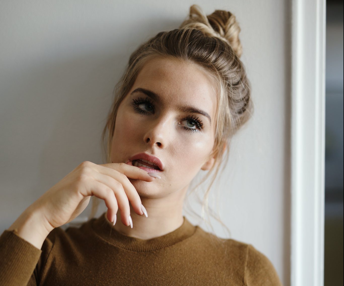 This Is Why She Overthinks Everything That He Says