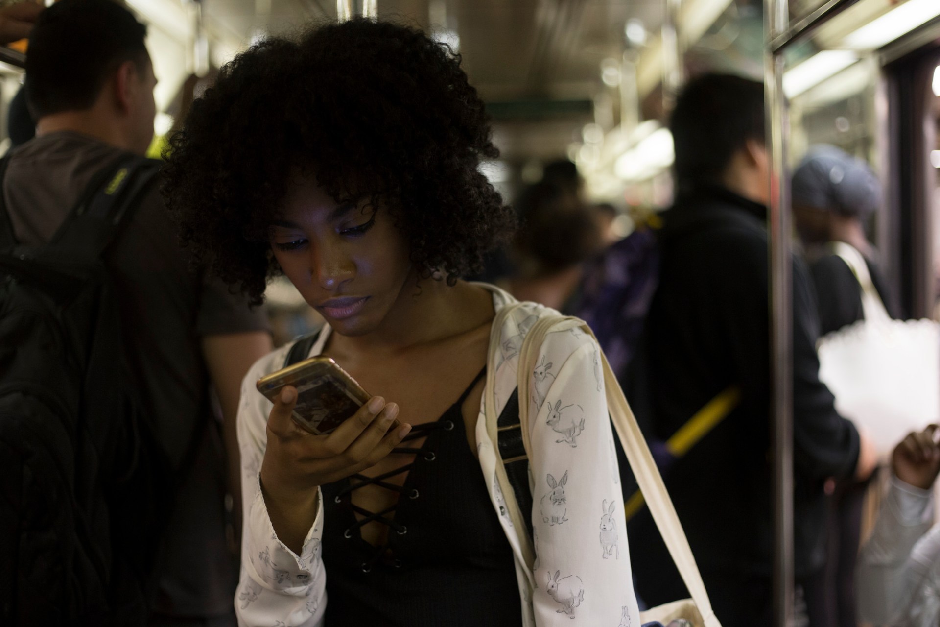 5 Ways You Can Filter Negativity From Your Social Media Feeds