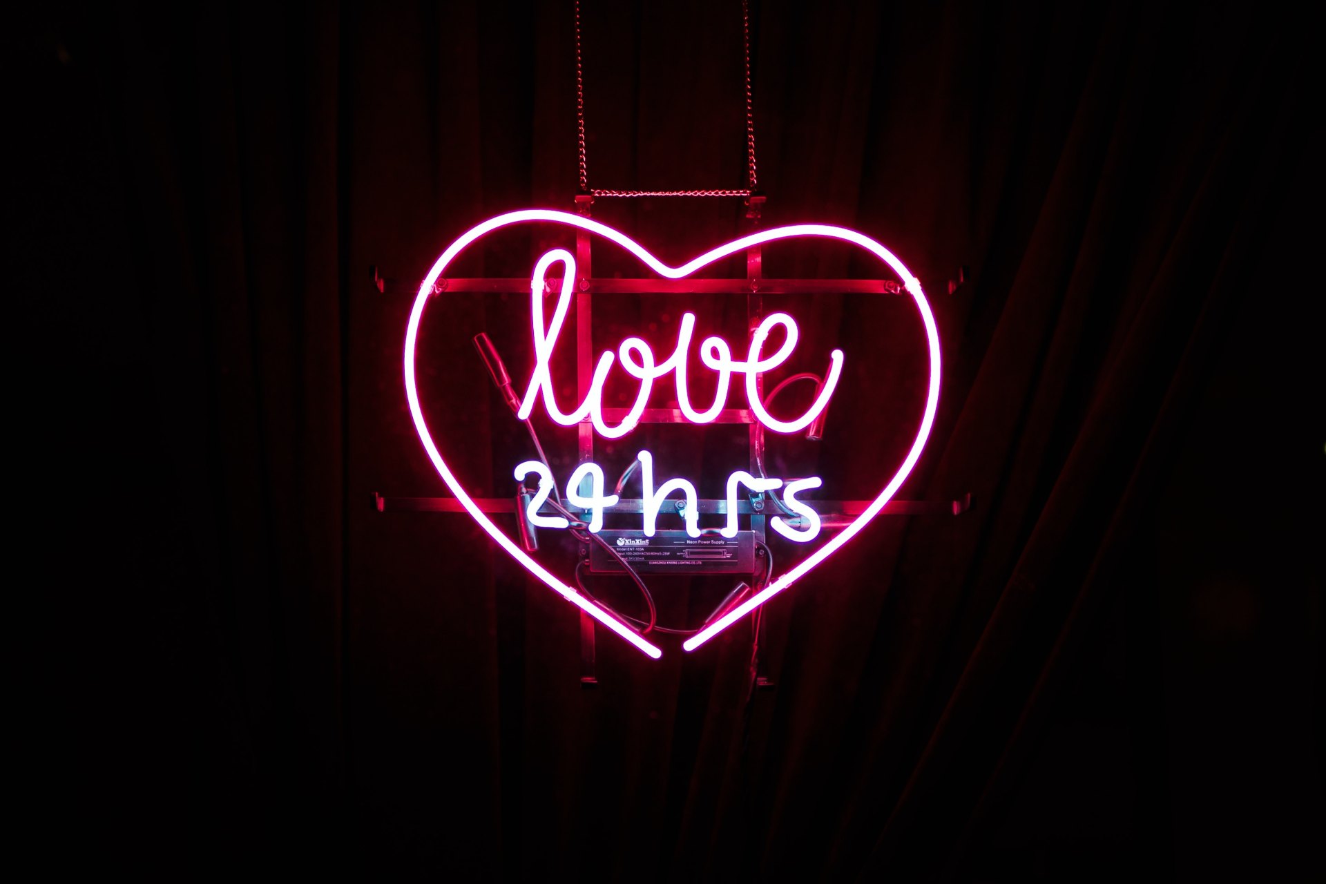 14 Essential Steps To Love Yourself Every Single Day