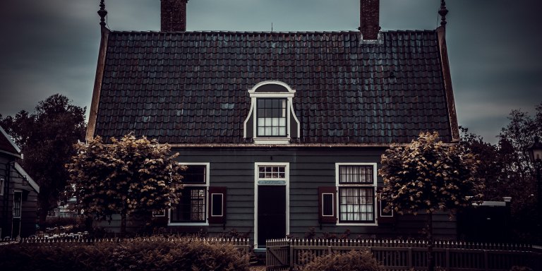 Please Tell Me My House Isn’t Haunted: 29 People Share Their Absolutely Chilling True Stories