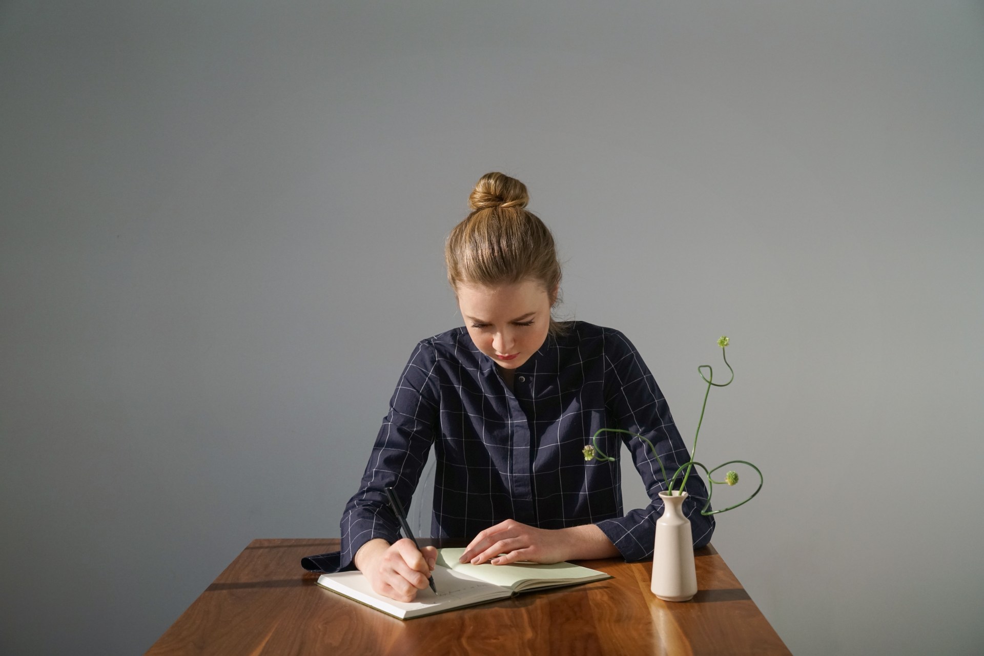 6 Important Ways Your Relationship With Money Changes Post-Graduation
