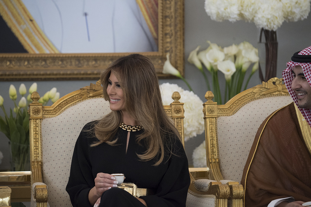Melania Publicly Rejected Donald Trump And Became 2017’s Newest Spirit Animal