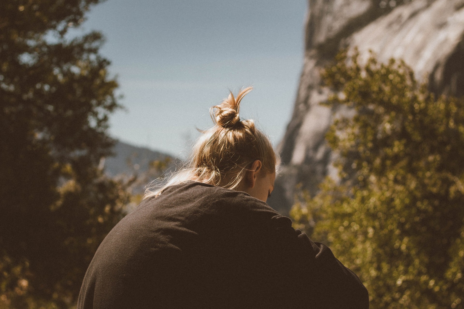 You’re Unhappy Because You Can’t Let Go Of Your Past