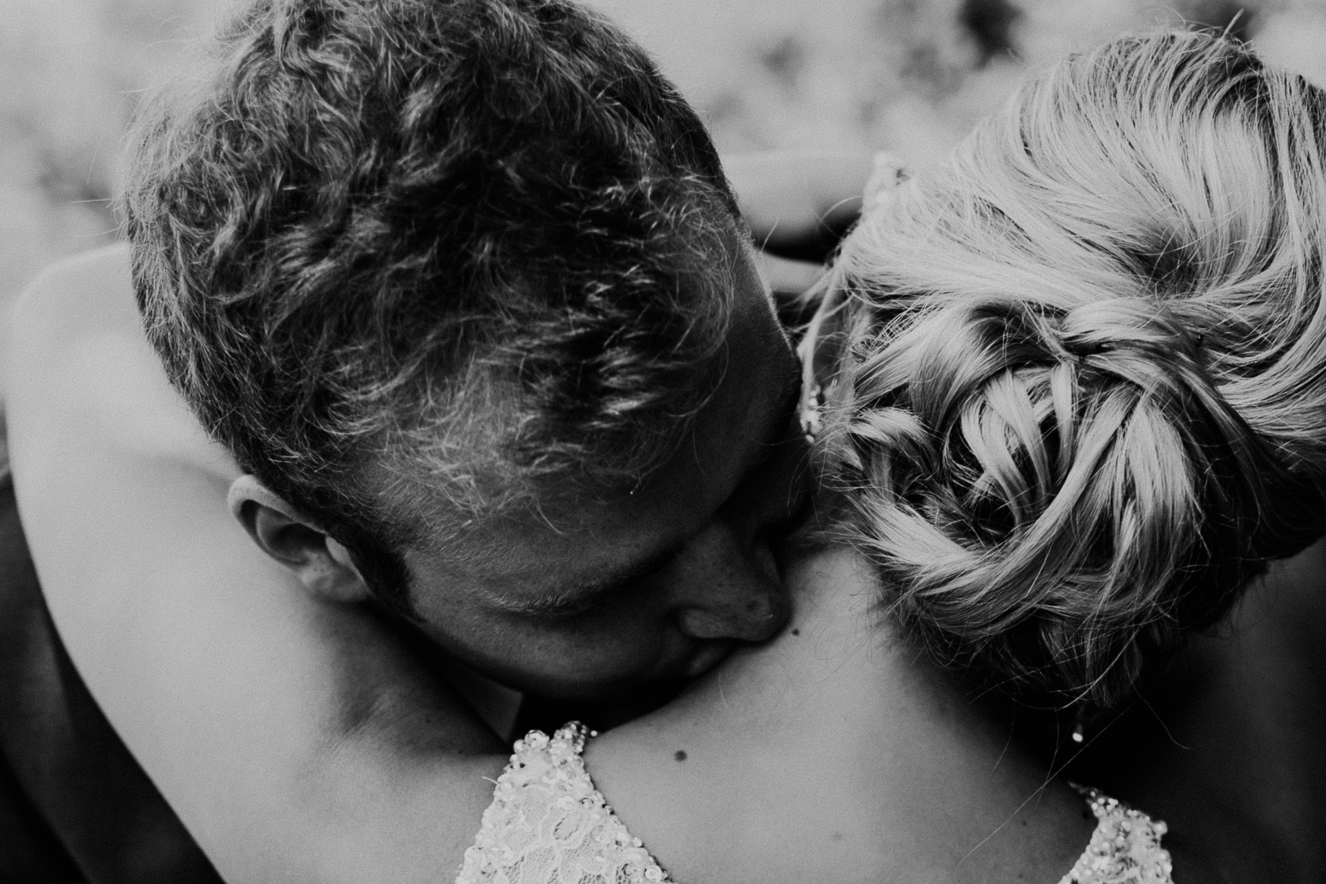 14 Men And Women Share What Happened After They Got Married Because They Felt Obligated