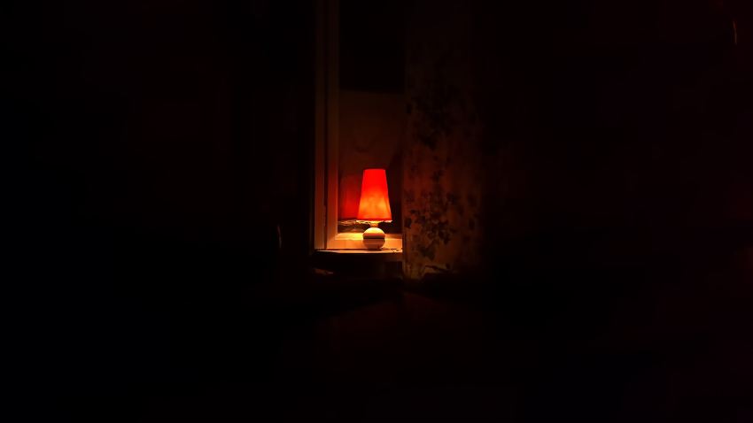 25 Adults On Their Childhood Horror Story That Still Haunts Them To This Day