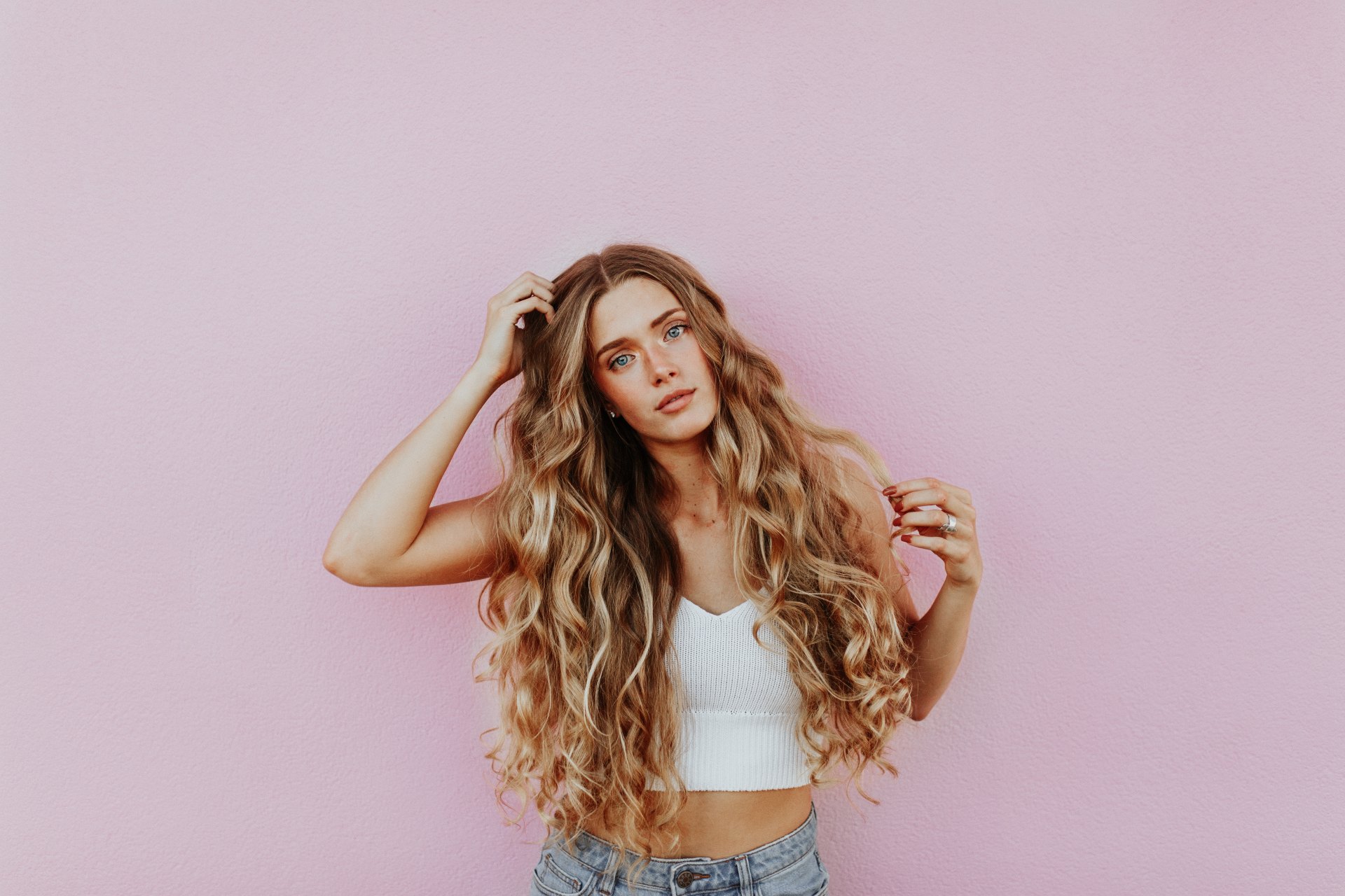 Here’s Why You Should Fall In Love With The Ambitious Girl Who’s Always Single