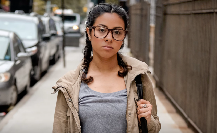 10 Everyday Struggles For People Who Are ‘Socially Selective’