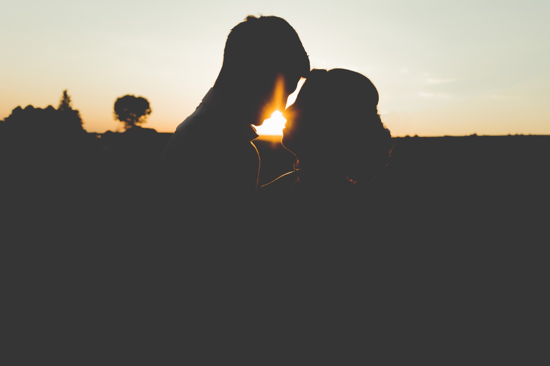 You Don’t Deserve A Confusing Love, You Deserve Something Honest