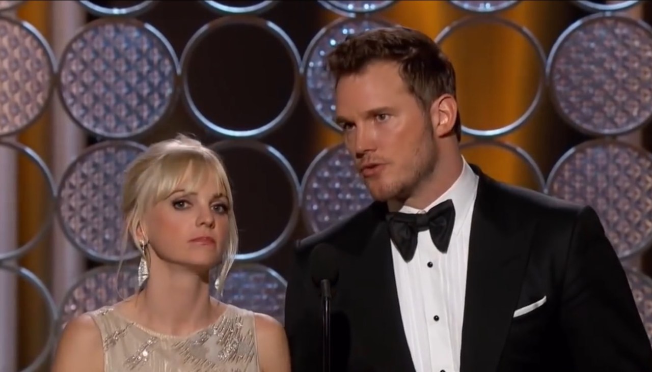 Chris Prattt and Anna Faris at an award show; breaking up