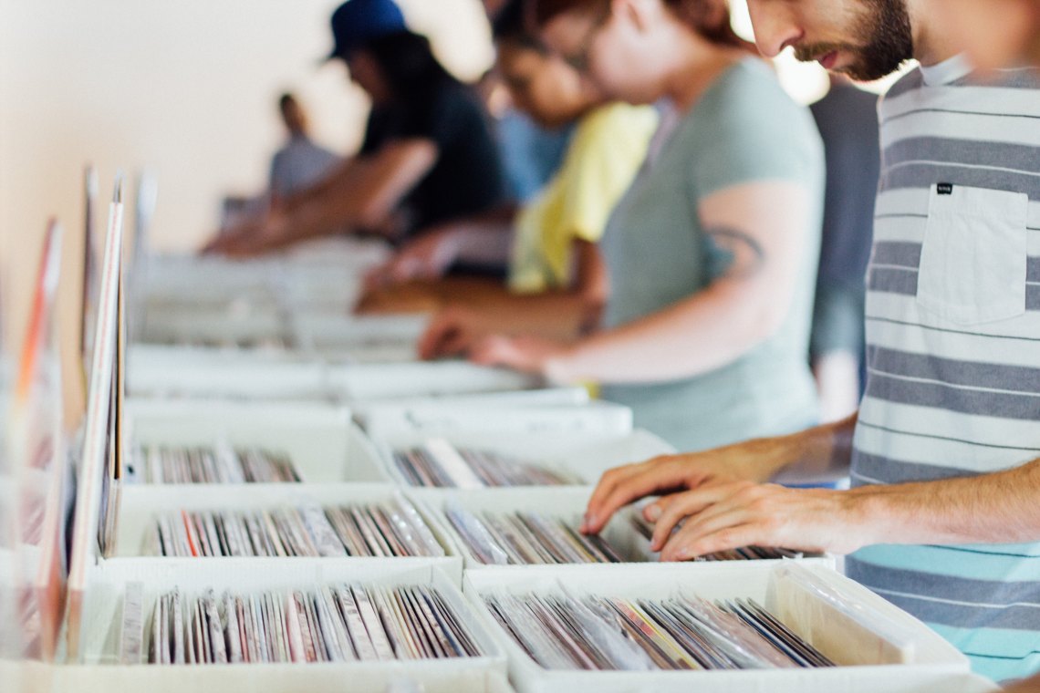 people shopping for records