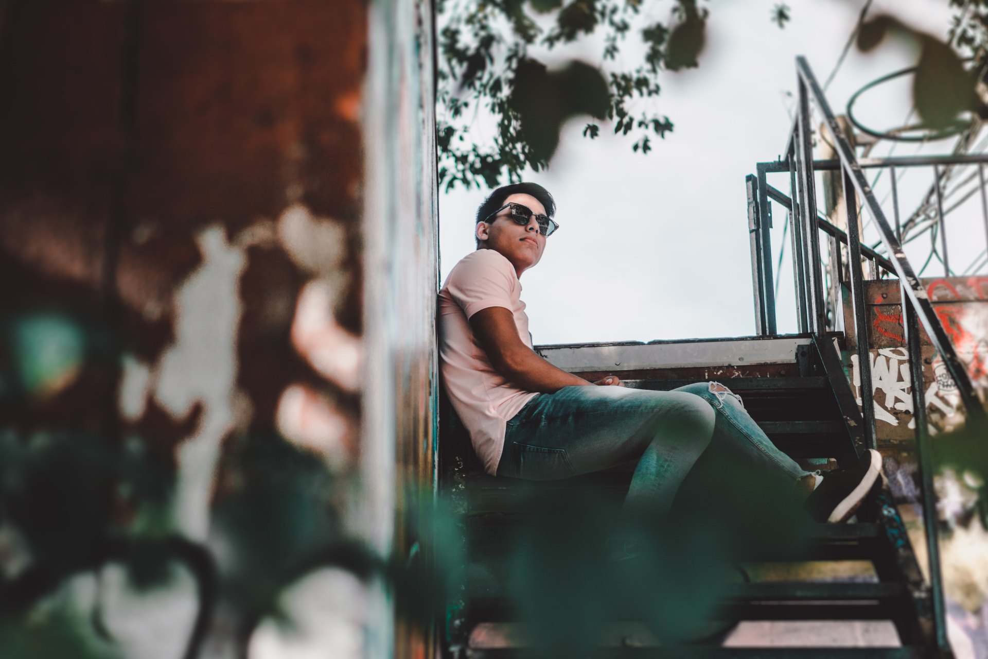 Ladies: If He Doesn’t Act Like He Cares, He’s Just Not That Into You