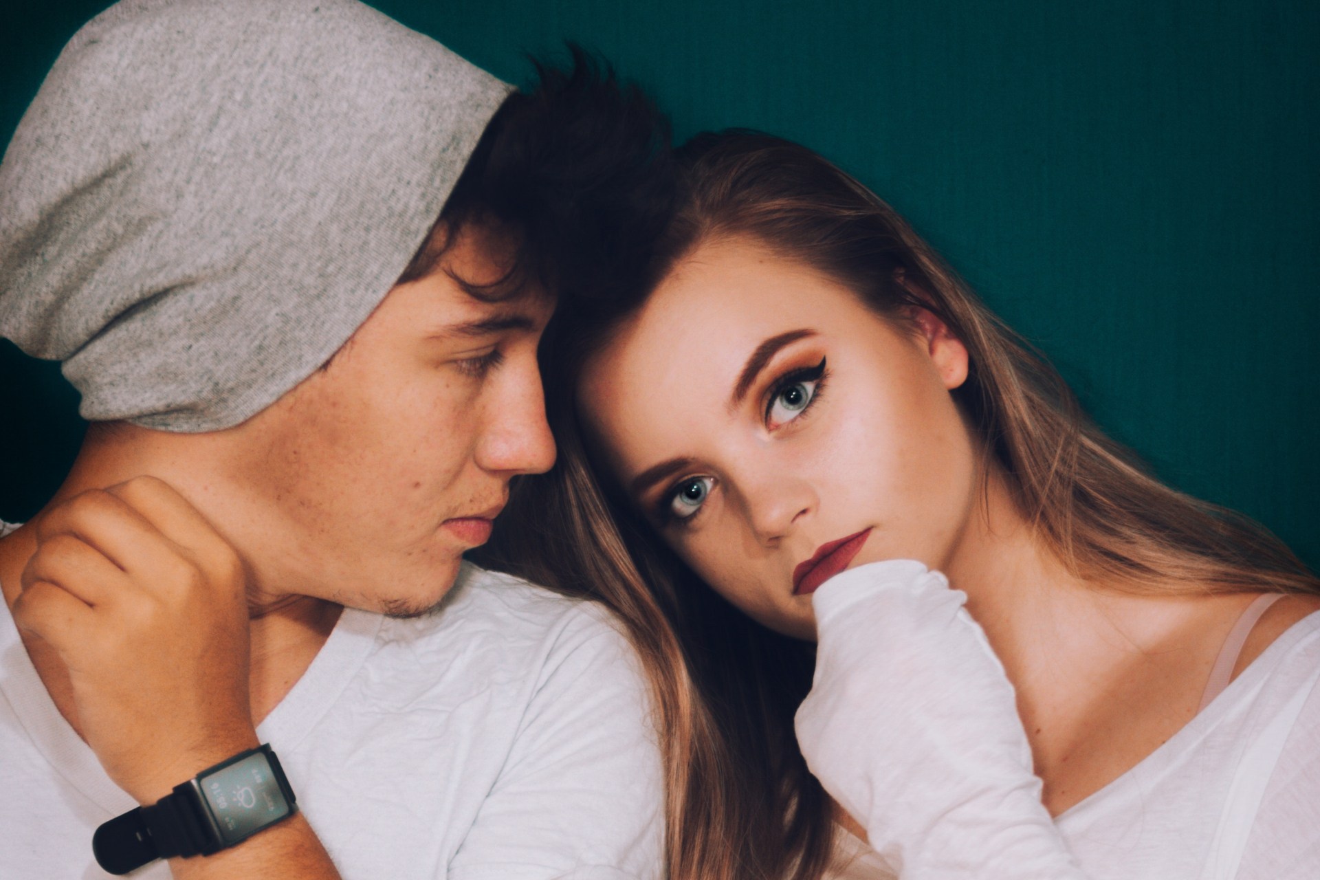 6 Mistakes You Don’t Realize You’re Making Because You’re Letting Your Heart Control Your Head