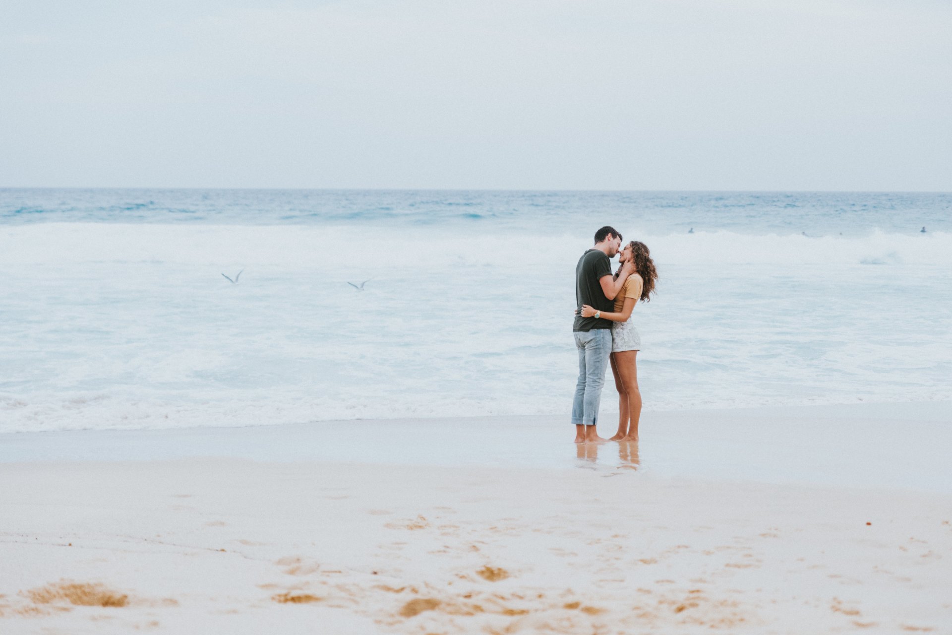 This Is How He’s Going To Propose To You, Based On His Zodiac Sign