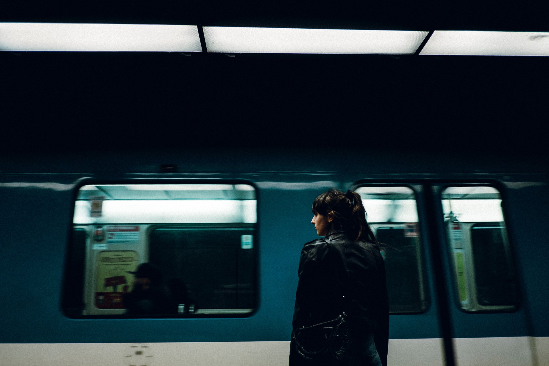 This Woman Saw The Same Man On Her Morning Train Every Day, But She Had No Idea He Was Her Soulmate