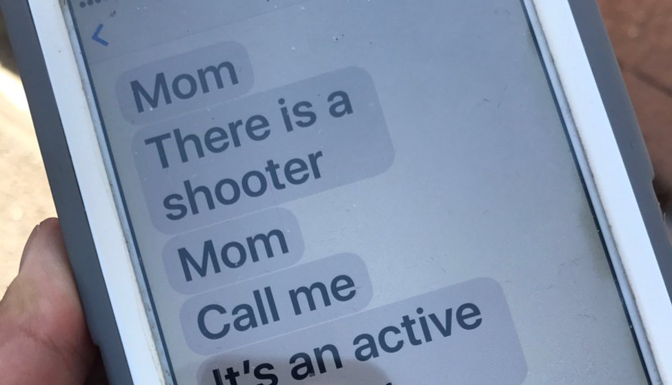 This Mom Received These Terrifying Texts From Her Daughter During The Las Vegas Shooting