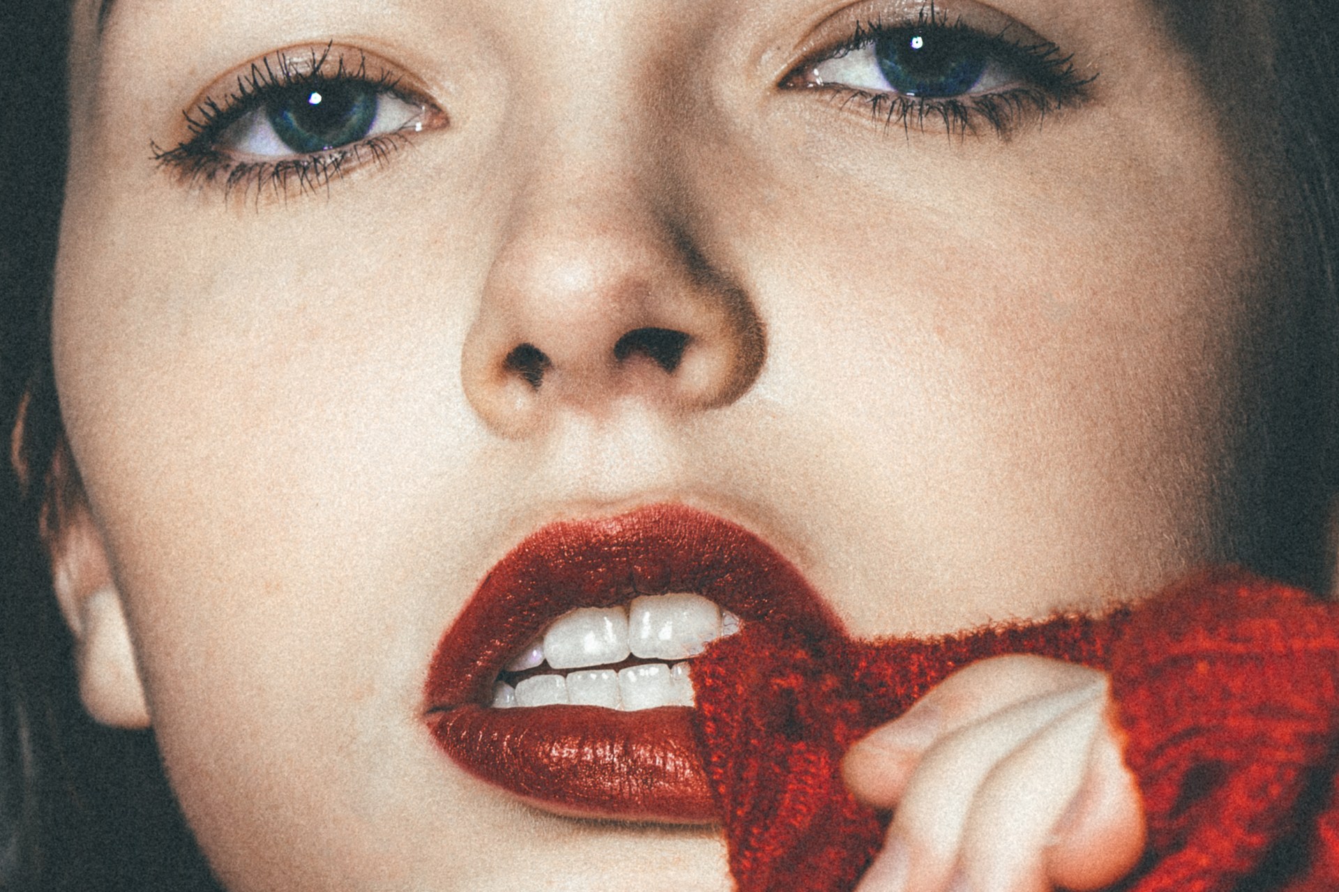 5 Disturbing Signs You’re Dating A Pathologically Envious Narcissist