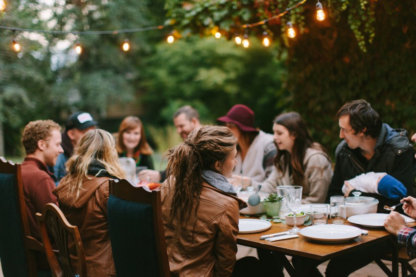 15 Signs You Might Be Surrounding Yourself With The Wrong Type Of People